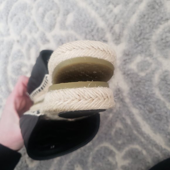 Gucci Marmot Espadrilles size 41 Like US size 9.5 Authentic Black and Go… - Picture 4 of 11